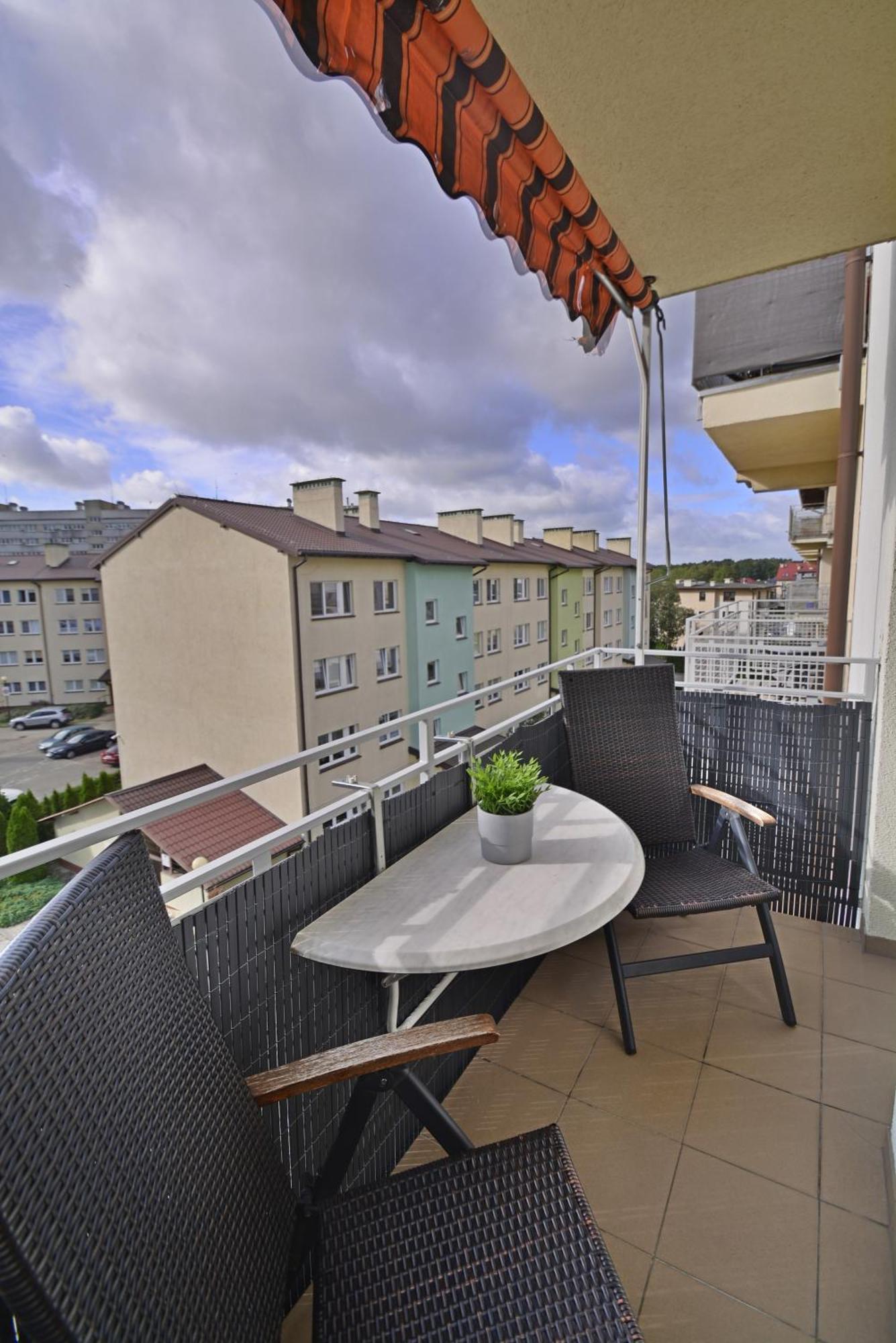 Apartamenty Bryza - Chelmonskiego - Parking - Centrum Swinoujscie Luaran gambar